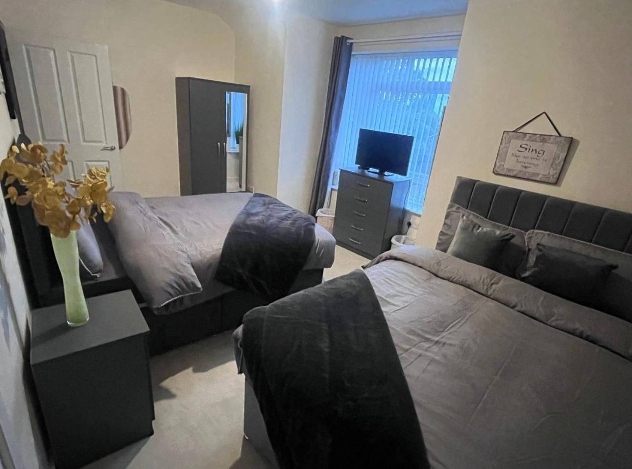 Home From Home Manchester Esterno foto